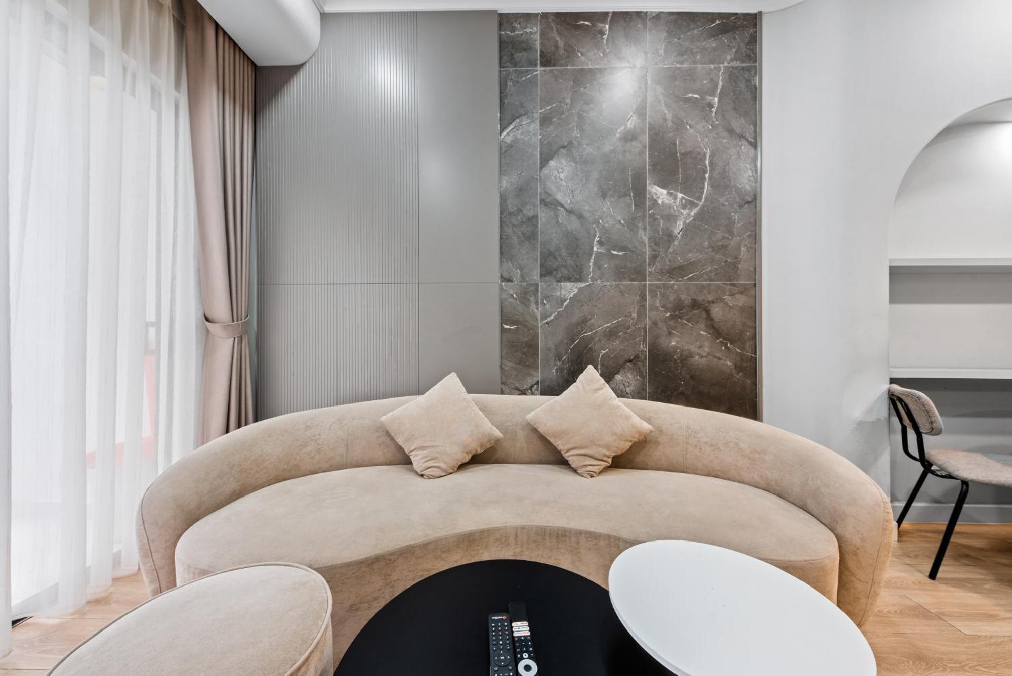 Smile Home - Soho Apartment Balcony - Modern Comfortable Ho-Chi-Minh-Stadt Exterior foto